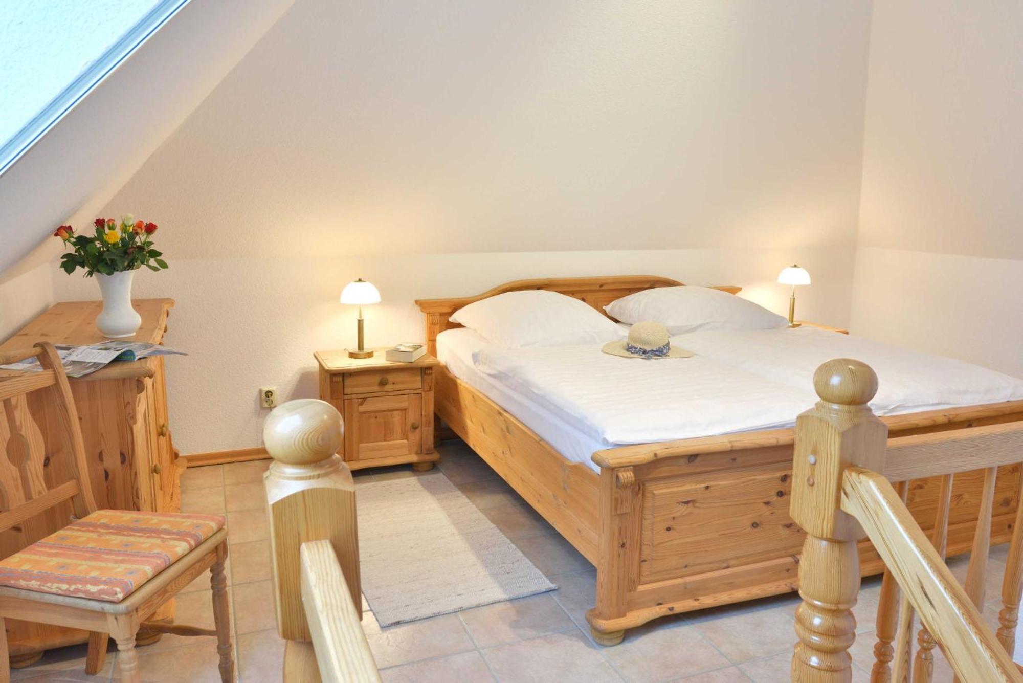 STöRTEBEKER APPARTEMENTS - STöRTEBEKER PFERDEHOF Ralswiek Rum bild