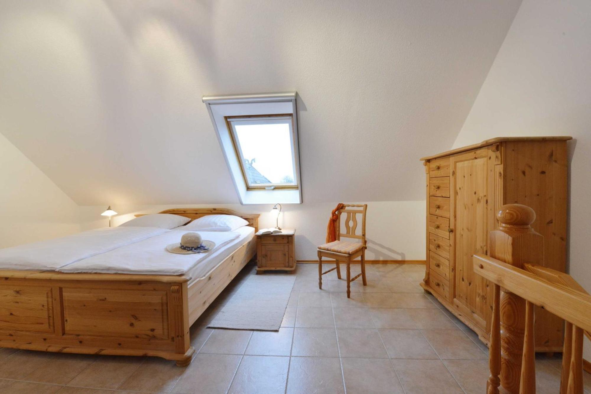 STöRTEBEKER APPARTEMENTS - STöRTEBEKER PFERDEHOF Ralswiek Rum bild