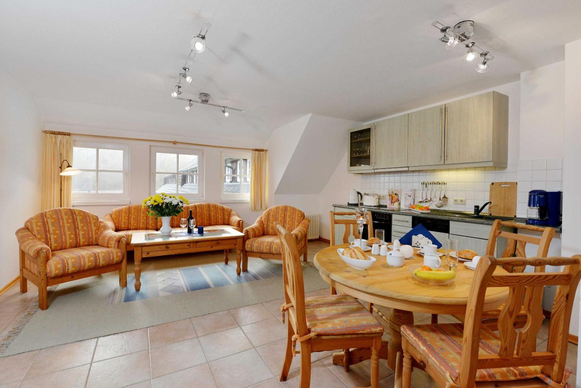 STöRTEBEKER APPARTEMENTS - STöRTEBEKER PFERDEHOF Ralswiek Rum bild